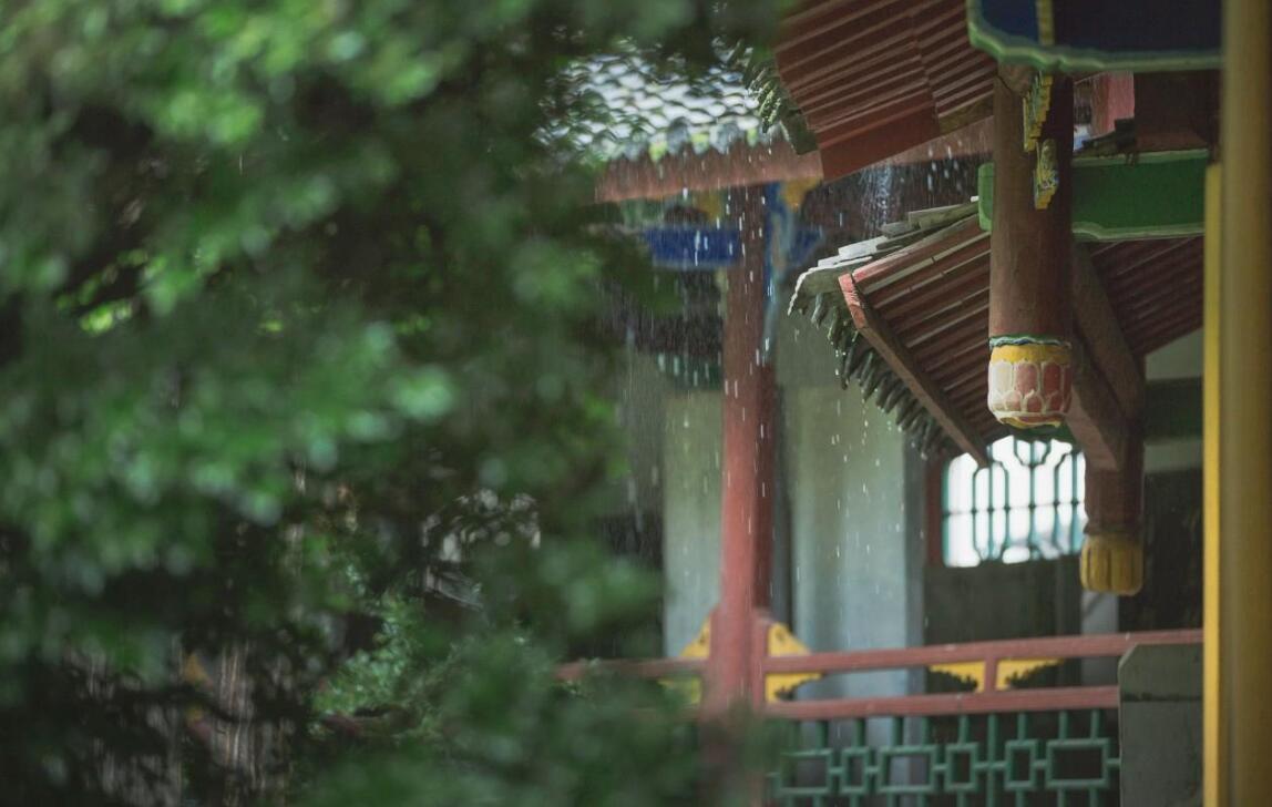 小城的雨.jpg