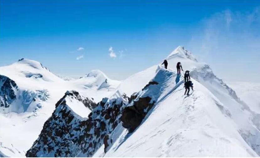 神奇的探险之旅雪山.jpg